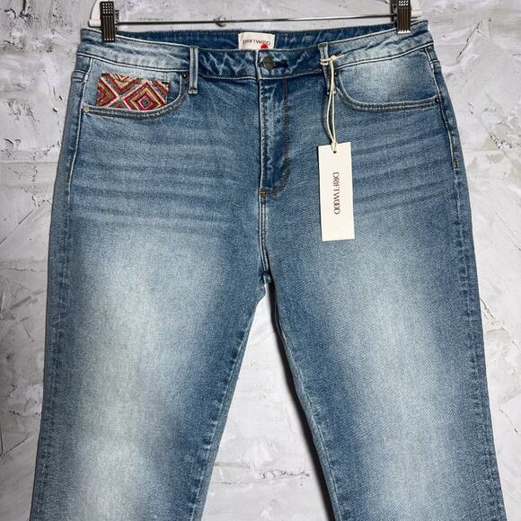 NWT Driftwood Colette Crop Jean SIZE 33 Diamond Daze Blue Emrboidered NEW - Picture 6 of 13